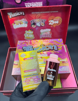 Fusion x Whole Melt authentic live diamond disposable vape pen unboxed with retail packaging display