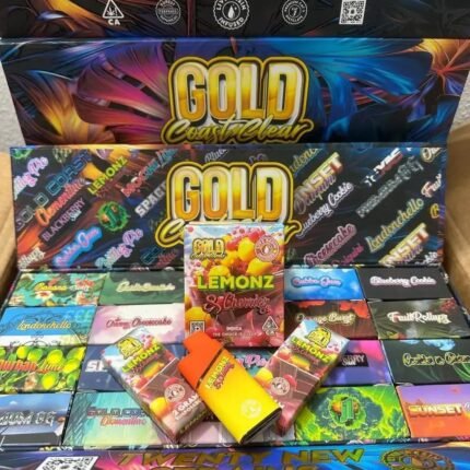 gold coast clear 2g authentic disposable vape pen unboxed with retail packaging display
