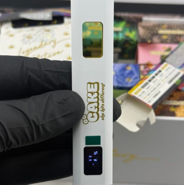 OG Cake Carts Official Liquid Live Diamond 510 Cartridge and Packaging
